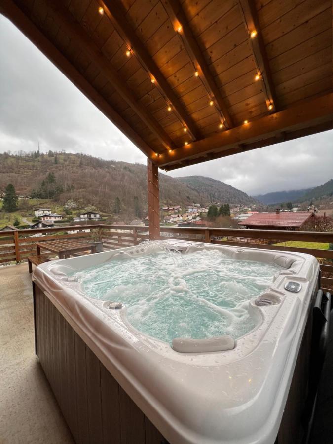 Вілла Casa De Monzel With 6-Person Jacuzzi & Panoramic View Ла-Бресс Екстер'єр фото